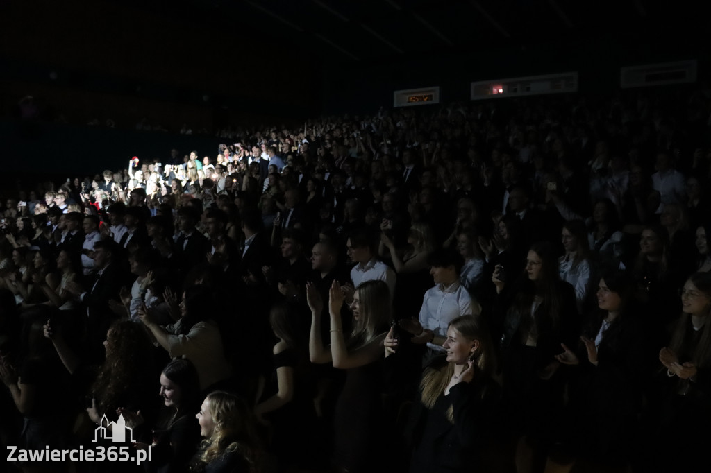 Fotorelacja II: Zakończenie roku szkolnego klas maturalnych I LO w Zawierciu