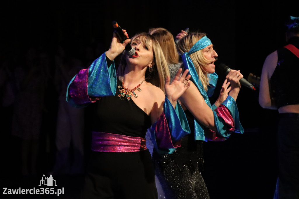 Fotorelacja II: Zakończenie roku szkolnego klas maturalnych I LO w Zawierciu