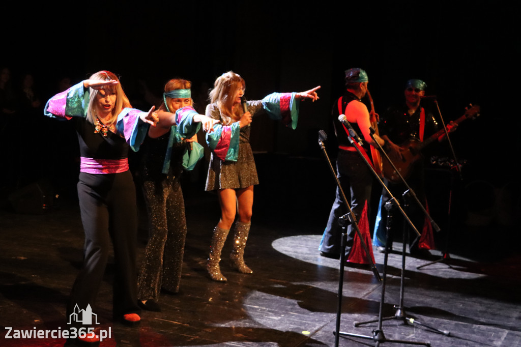 Fotorelacja II: Zakończenie roku szkolnego klas maturalnych I LO w Zawierciu