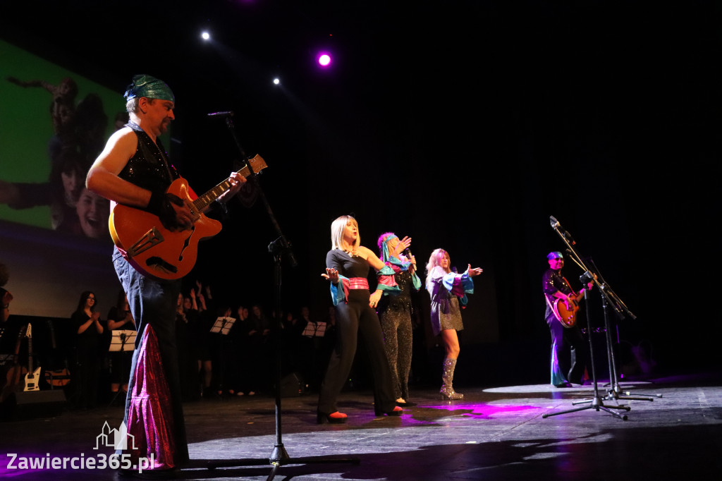 Fotorelacja II: Zakończenie roku szkolnego klas maturalnych I LO w Zawierciu
