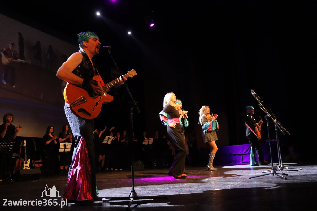 Fotorelacja II: Zakończenie roku szkolnego klas maturalnych I LO w Zawierciu