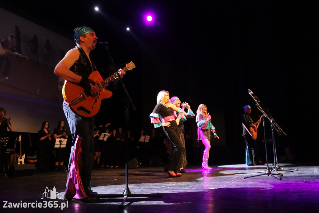 Fotorelacja II: Zakończenie roku szkolnego klas maturalnych I LO w Zawierciu
