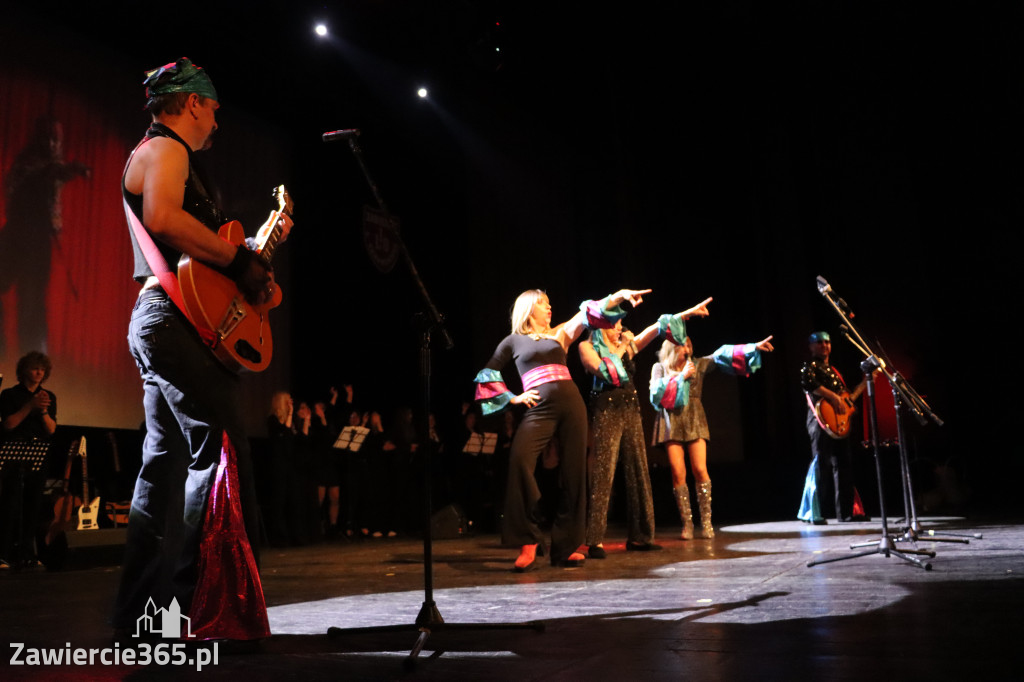 Fotorelacja II: Zakończenie roku szkolnego klas maturalnych I LO w Zawierciu