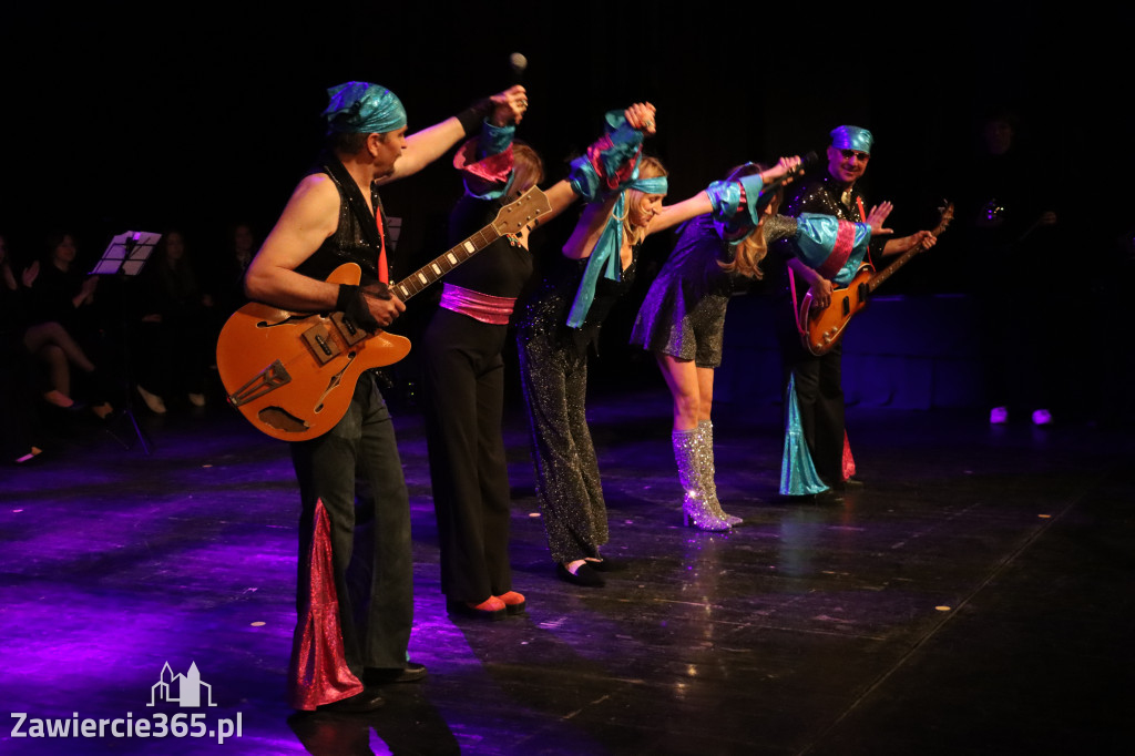 Fotorelacja II: Zakończenie roku szkolnego klas maturalnych I LO w Zawierciu