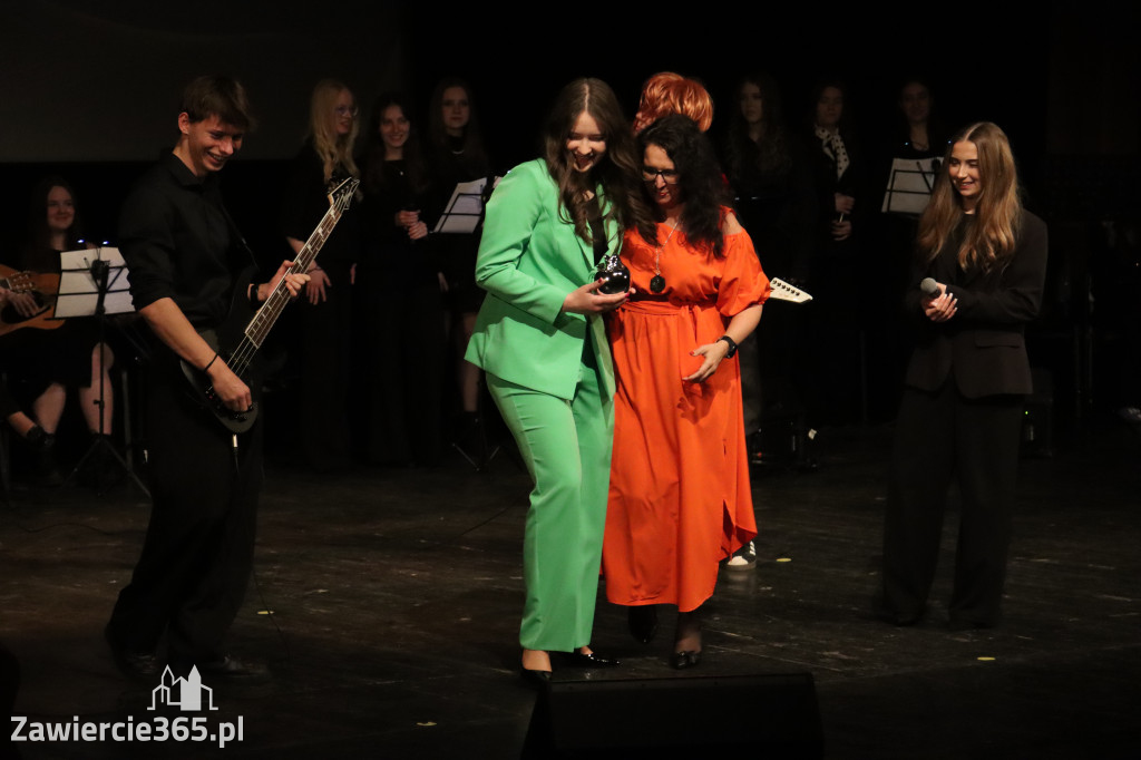 Fotorelacja II: Zakończenie roku szkolnego klas maturalnych I LO w Zawierciu