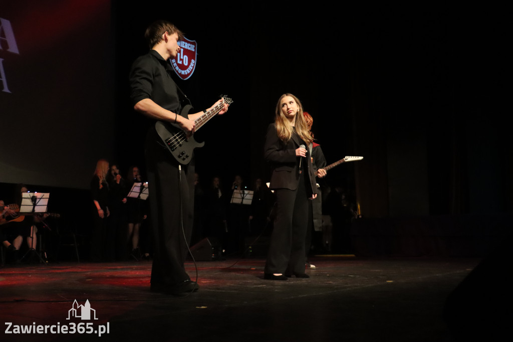 Fotorelacja III: Zakończenie roku szkolnego klas maturalnych I LO w Zawierciu
