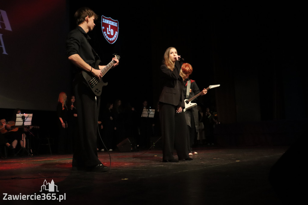 Fotorelacja III: Zakończenie roku szkolnego klas maturalnych I LO w Zawierciu