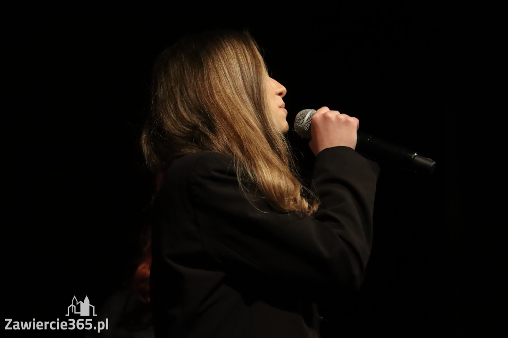 Fotorelacja III: Zakończenie roku szkolnego klas maturalnych I LO w Zawierciu