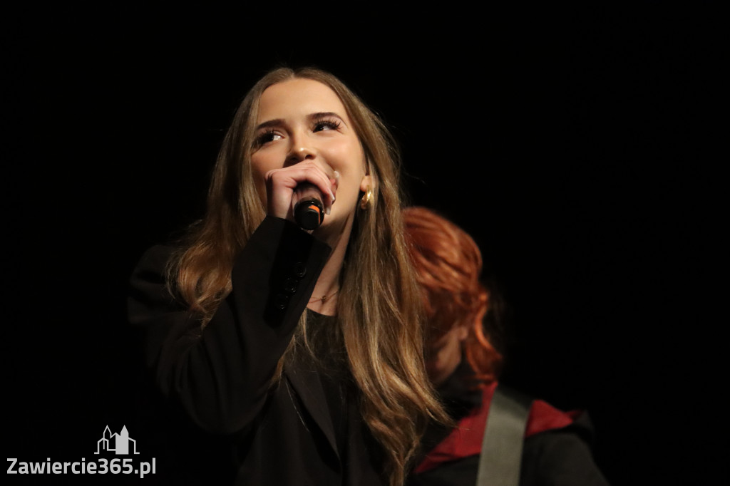 Fotorelacja III: Zakończenie roku szkolnego klas maturalnych I LO w Zawierciu