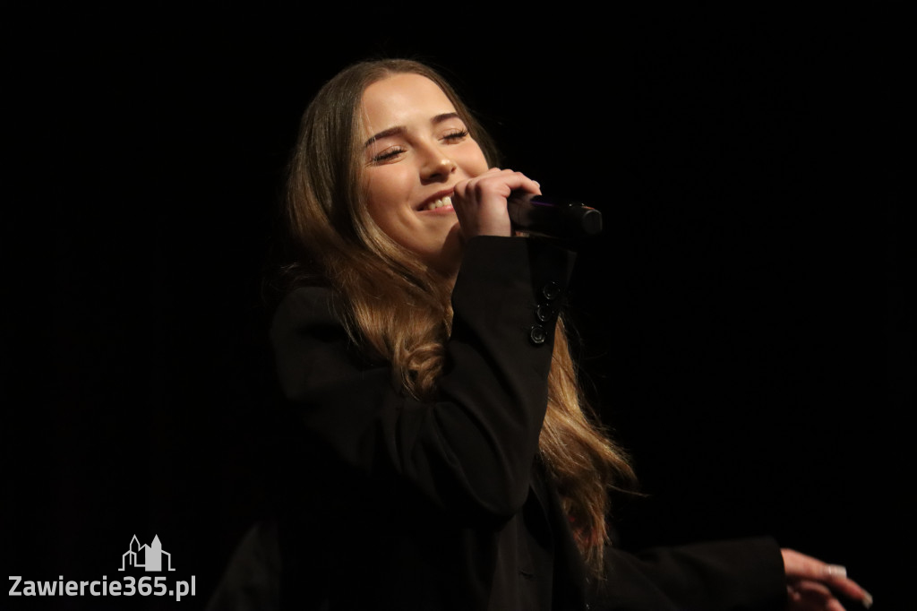 Fotorelacja III: Zakończenie roku szkolnego klas maturalnych I LO w Zawierciu