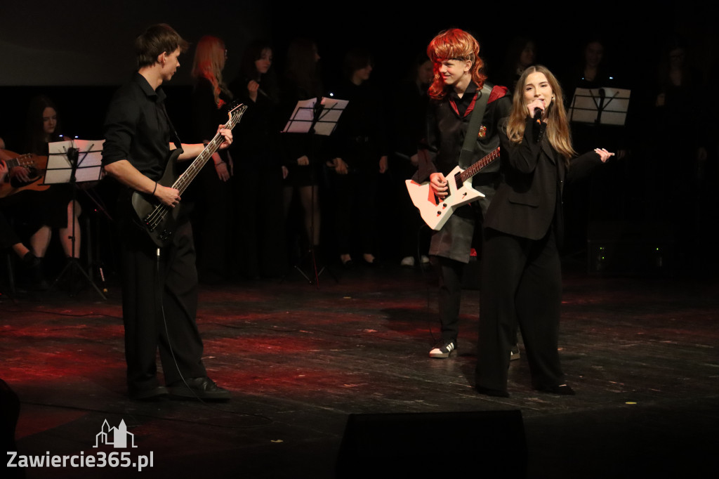 Fotorelacja III: Zakończenie roku szkolnego klas maturalnych I LO w Zawierciu