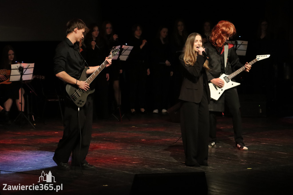 Fotorelacja III: Zakończenie roku szkolnego klas maturalnych I LO w Zawierciu