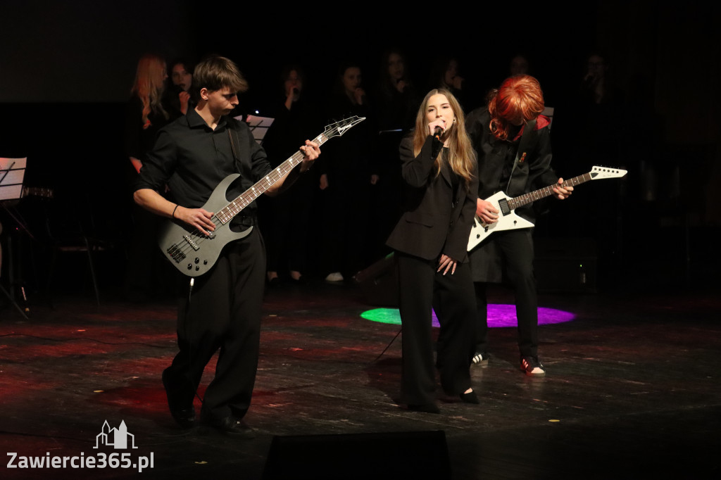 Fotorelacja III: Zakończenie roku szkolnego klas maturalnych I LO w Zawierciu