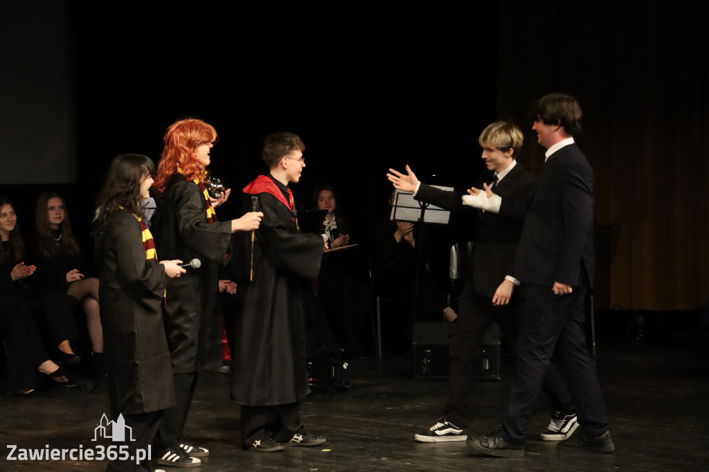 Fotorelacja III: Zakończenie roku szkolnego klas maturalnych I LO w Zawierciu