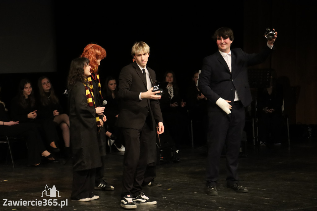 Fotorelacja III: Zakończenie roku szkolnego klas maturalnych I LO w Zawierciu