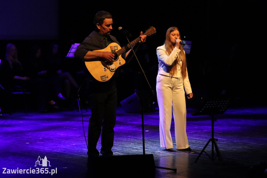 Fotorelacja III: Zakończenie roku szkolnego klas maturalnych I LO w Zawierciu