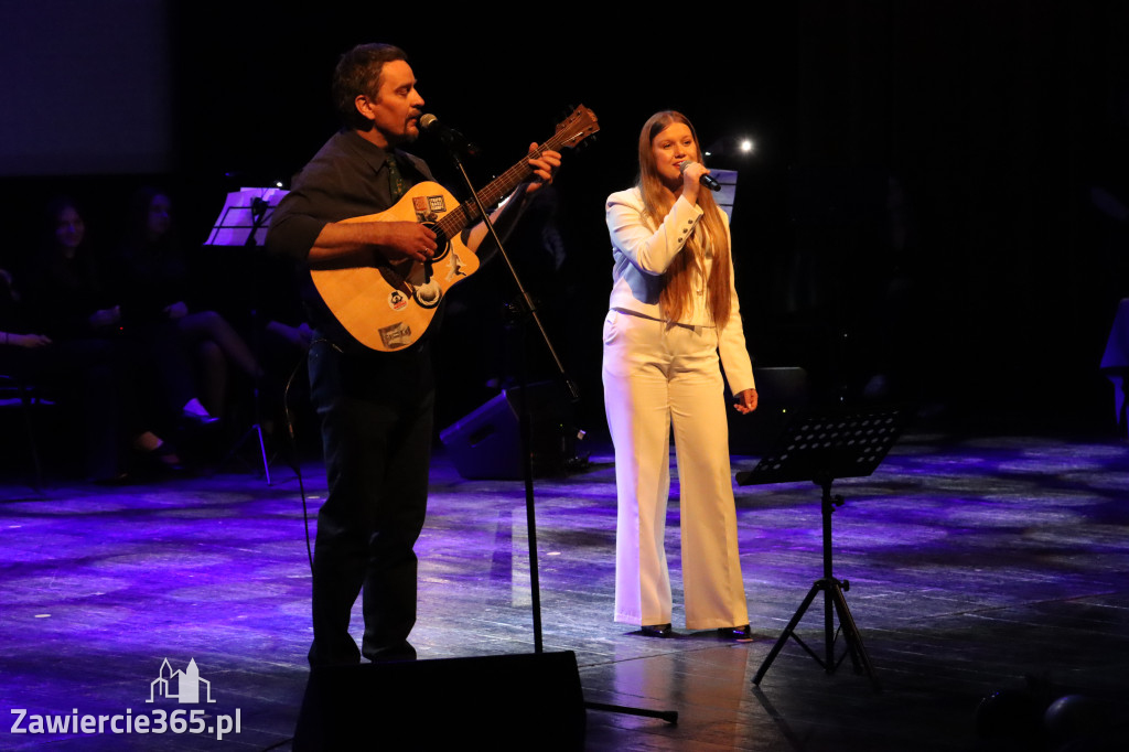 Fotorelacja III: Zakończenie roku szkolnego klas maturalnych I LO w Zawierciu