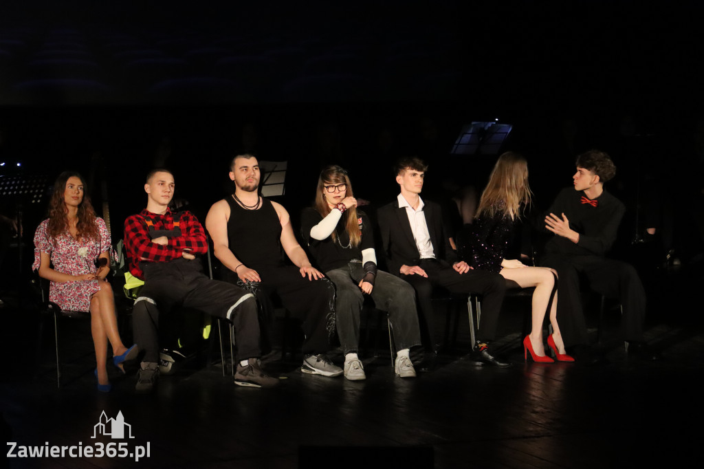 Fotorelacja III: Zakończenie roku szkolnego klas maturalnych I LO w Zawierciu