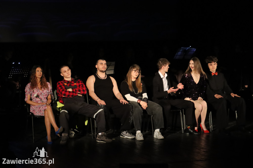 Fotorelacja III: Zakończenie roku szkolnego klas maturalnych I LO w Zawierciu