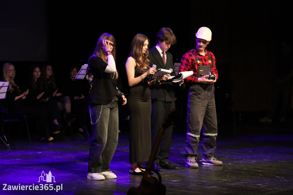 Fotorelacja III: Zakończenie roku szkolnego klas maturalnych I LO w Zawierciu