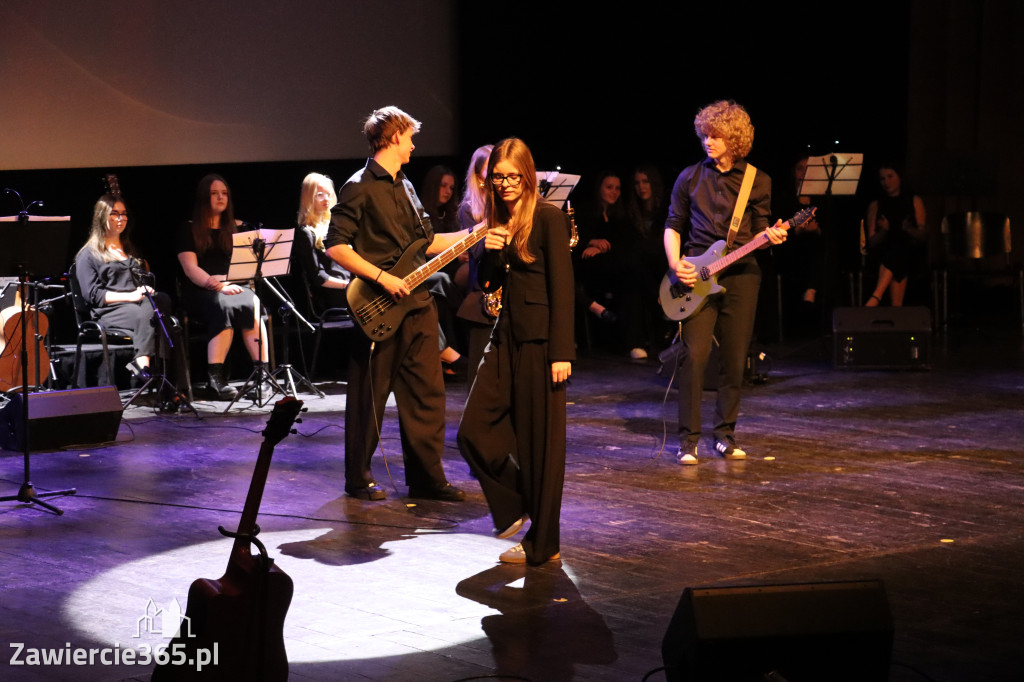 Fotorelacja III: Zakończenie roku szkolnego klas maturalnych I LO w Zawierciu