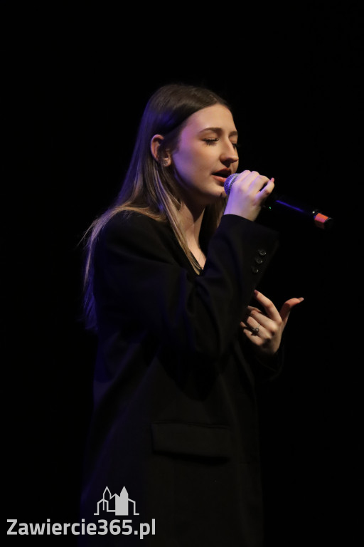 Fotorelacja III: Zakończenie roku szkolnego klas maturalnych I LO w Zawierciu