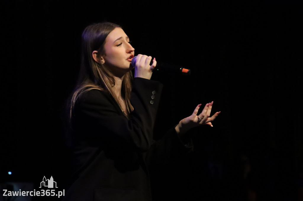 Fotorelacja III: Zakończenie roku szkolnego klas maturalnych I LO w Zawierciu