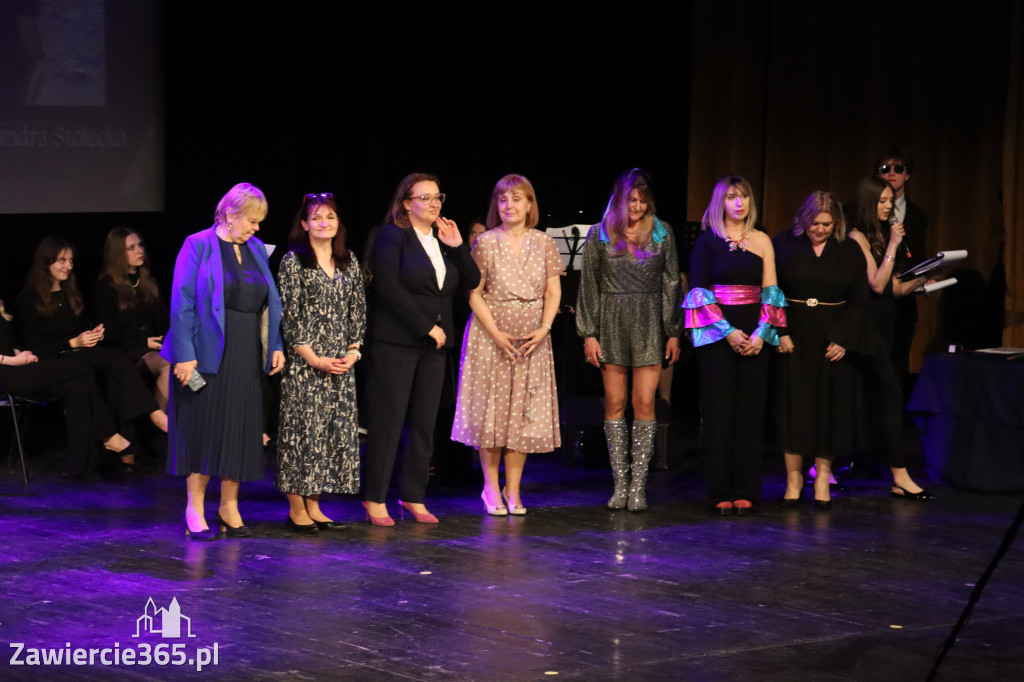 Fotorelacja III: Zakończenie roku szkolnego klas maturalnych I LO w Zawierciu