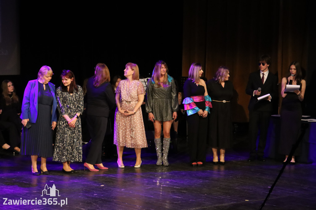 Fotorelacja III: Zakończenie roku szkolnego klas maturalnych I LO w Zawierciu