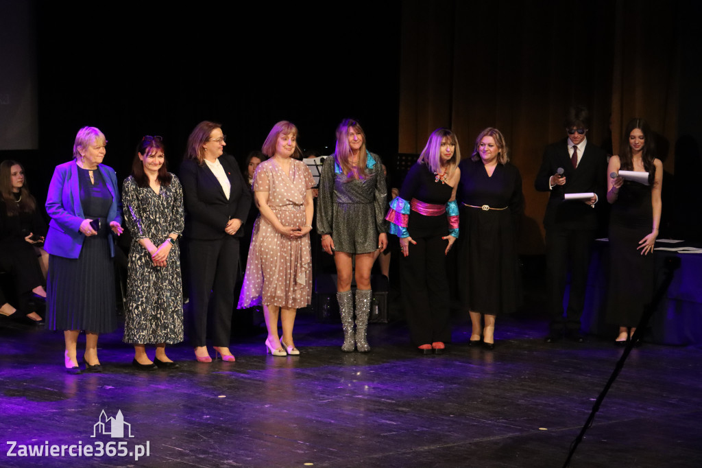 Fotorelacja III: Zakończenie roku szkolnego klas maturalnych I LO w Zawierciu