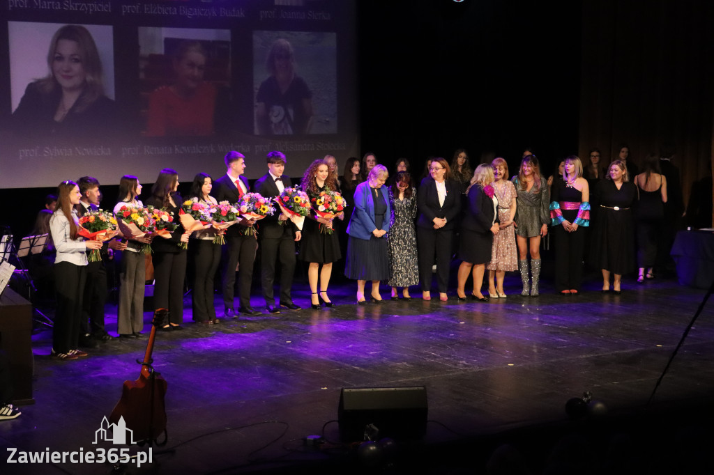 Fotorelacja III: Zakończenie roku szkolnego klas maturalnych I LO w Zawierciu