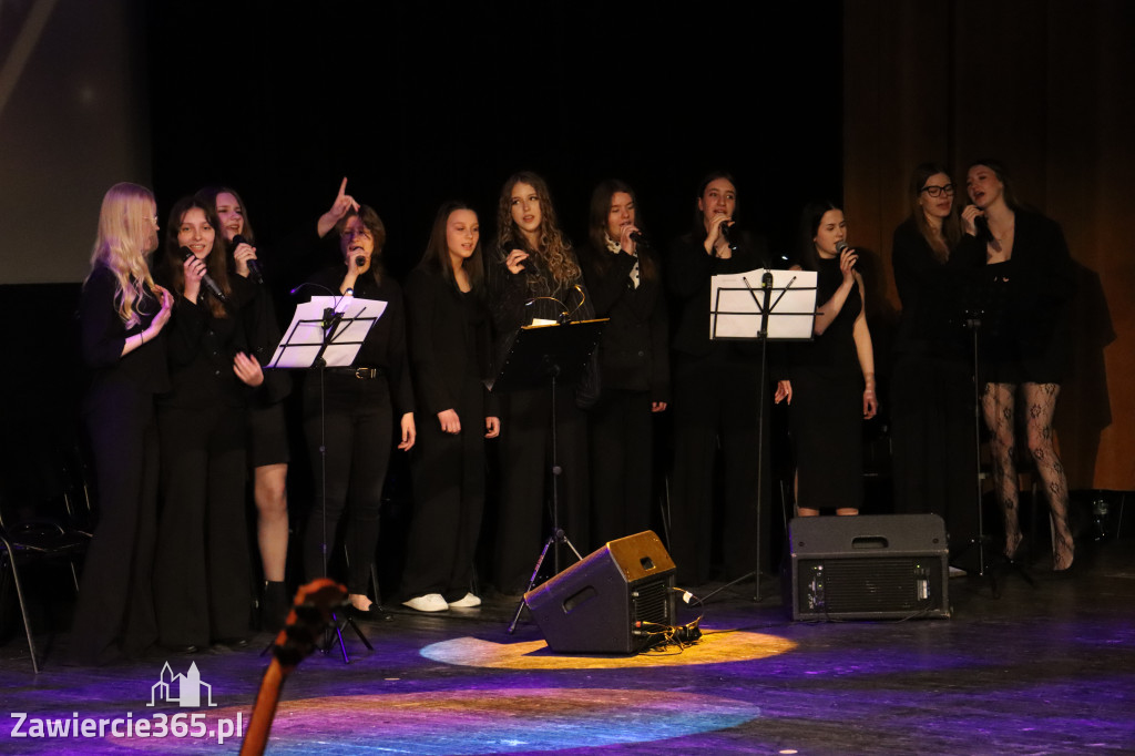 Fotorelacja III: Zakończenie roku szkolnego klas maturalnych I LO w Zawierciu