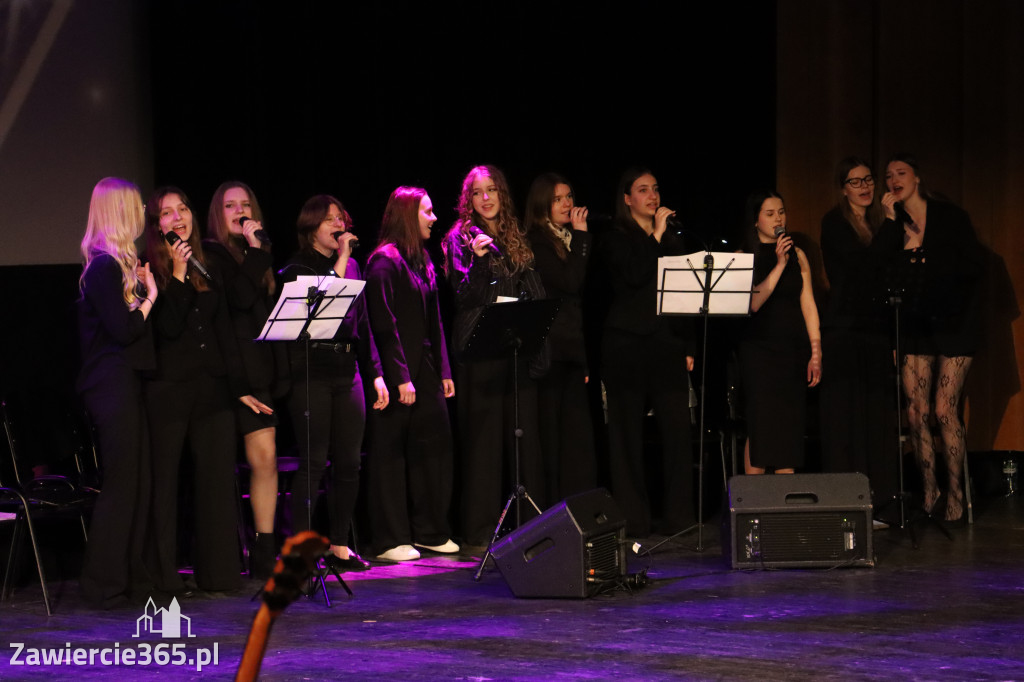 Fotorelacja III: Zakończenie roku szkolnego klas maturalnych I LO w Zawierciu