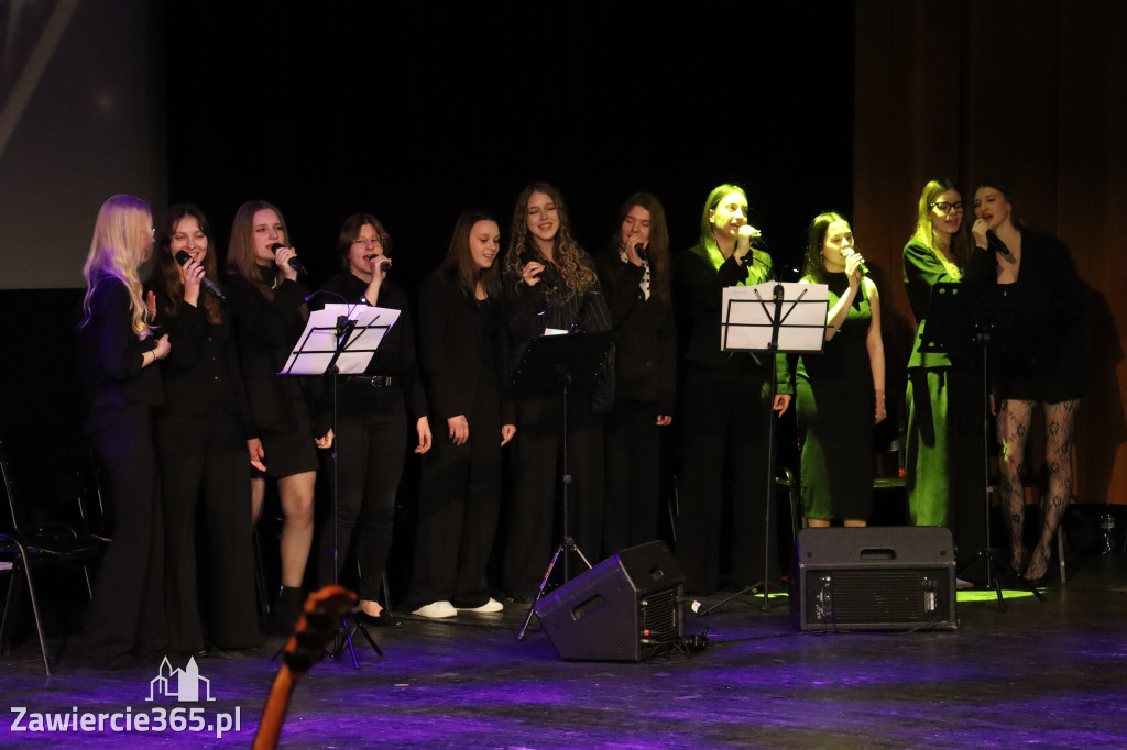 Fotorelacja III: Zakończenie roku szkolnego klas maturalnych I LO w Zawierciu