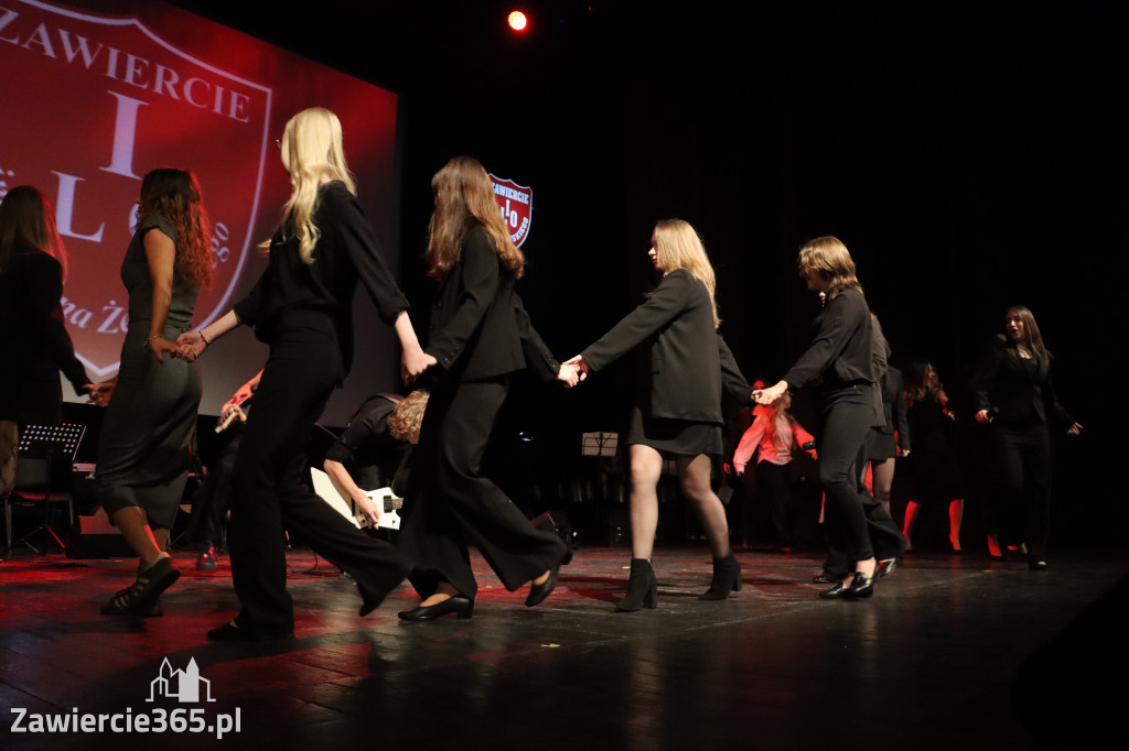 Fotorelacja III: Zakończenie roku szkolnego klas maturalnych I LO w Zawierciu