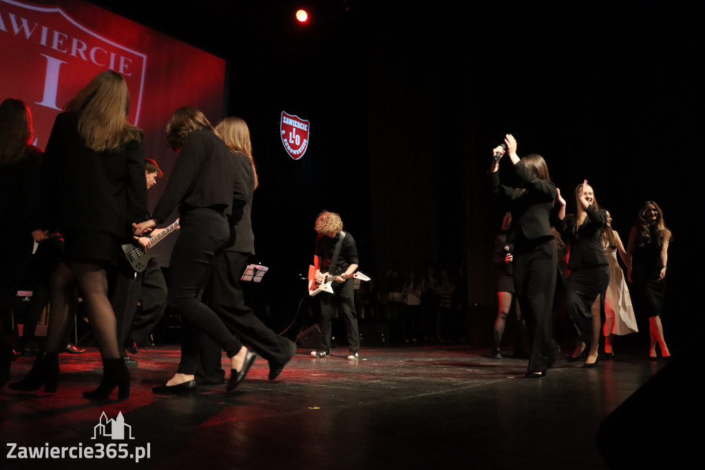 Fotorelacja III: Zakończenie roku szkolnego klas maturalnych I LO w Zawierciu