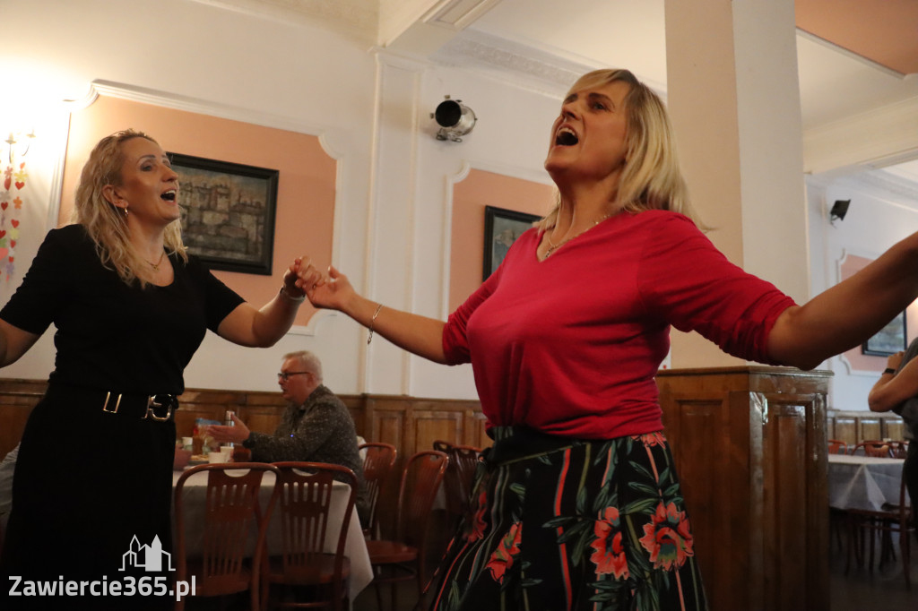 Fotorelacja: Wiosenna Potańcówka z DJ-em w Pałacyku nad Wartą w Zawierciu