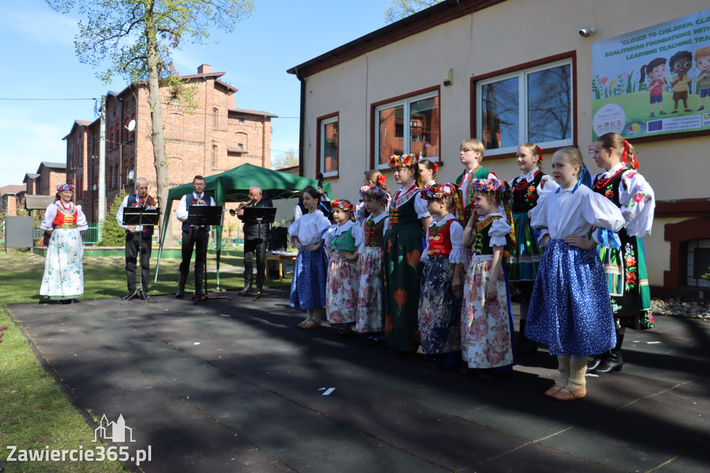Fotorelacja: Powitanie partnerów projektu Erasmus+ w przedszkolu nr 1 w Zawierciu