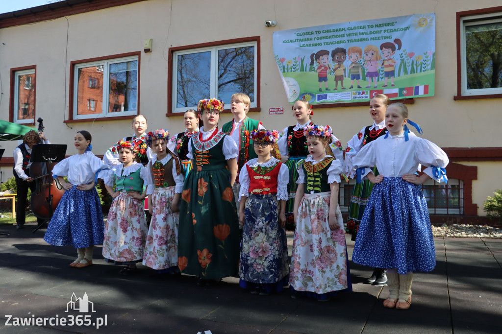 Fotorelacja: Powitanie partnerów projektu Erasmus+ w przedszkolu nr 1 w Zawierciu