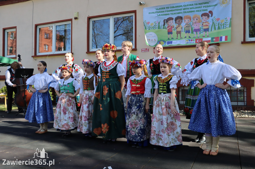 Fotorelacja: Powitanie partnerów projektu Erasmus+ w przedszkolu nr 1 w Zawierciu