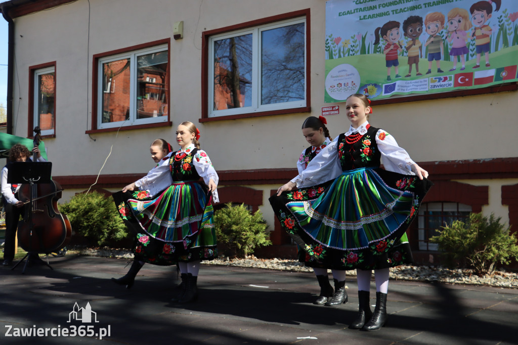 Fotorelacja: Powitanie partnerów projektu Erasmus+ w przedszkolu nr 1 w Zawierciu