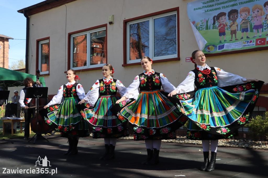 Fotorelacja: Powitanie partnerów projektu Erasmus+ w przedszkolu nr 1 w Zawierciu