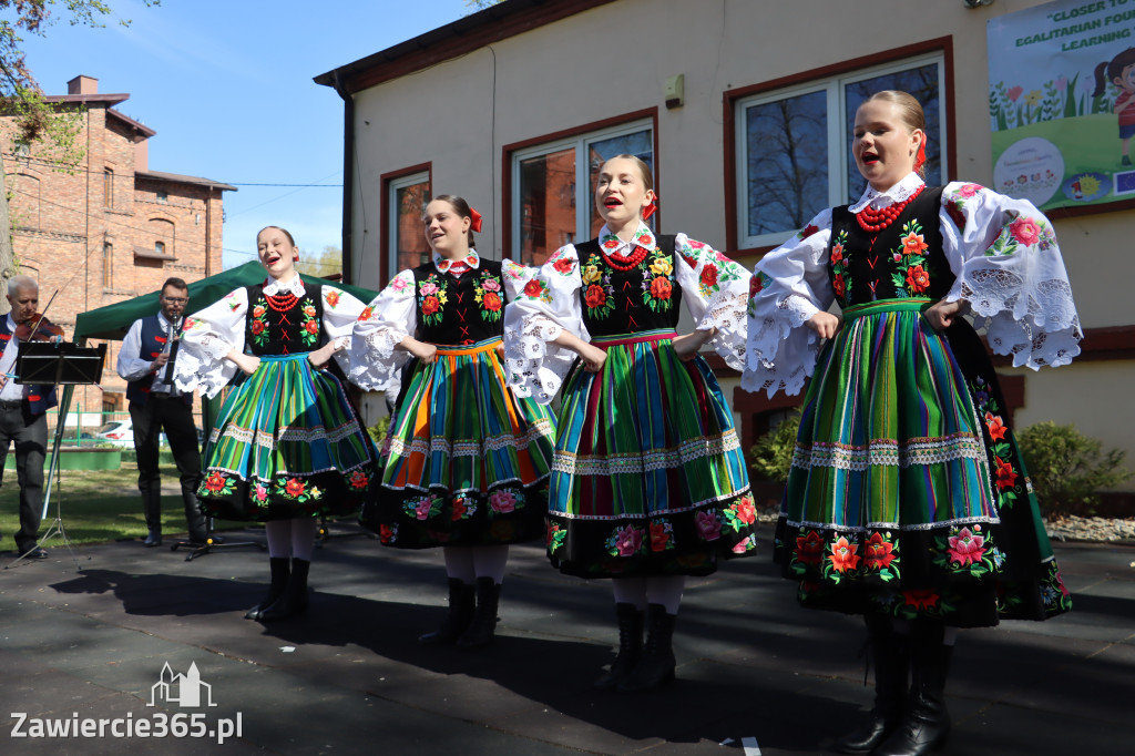 Fotorelacja: Powitanie partnerów projektu Erasmus+ w przedszkolu nr 1 w Zawierciu