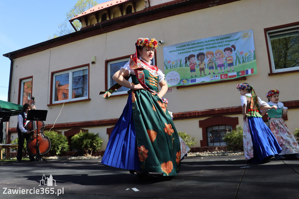 Fotorelacja: Powitanie partnerów projektu Erasmus+ w przedszkolu nr 1 w Zawierciu