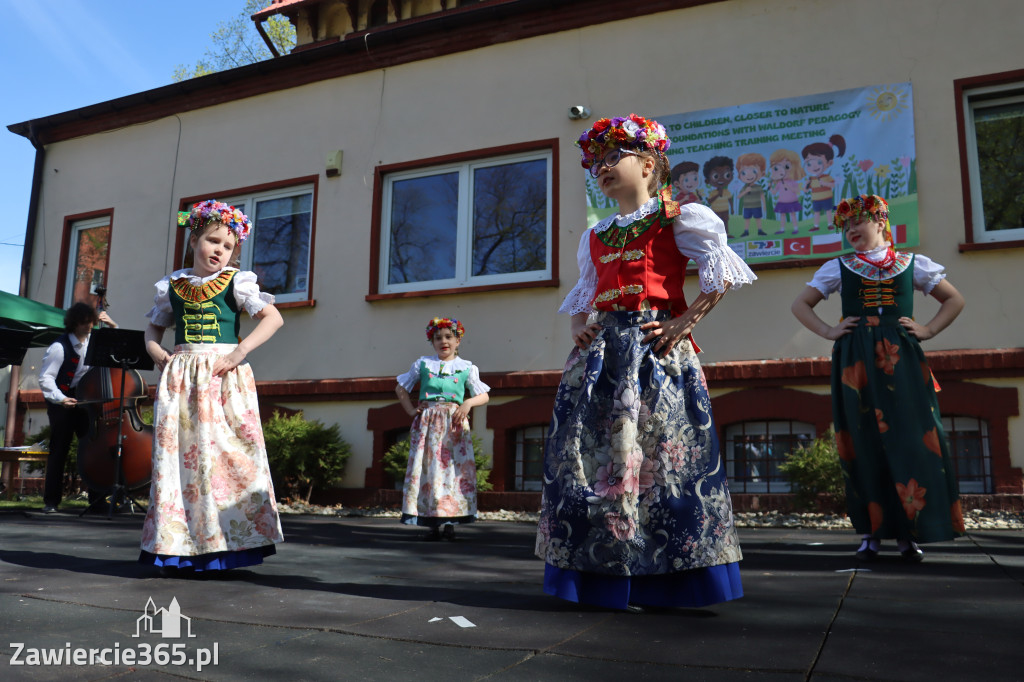 Fotorelacja: Powitanie partnerów projektu Erasmus+ w przedszkolu nr 1 w Zawierciu