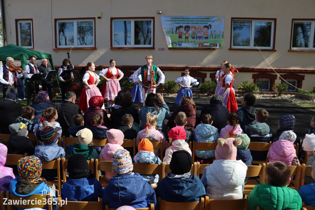 Fotorelacja: Powitanie partnerów projektu Erasmus+ w przedszkolu nr 1 w Zawierciu