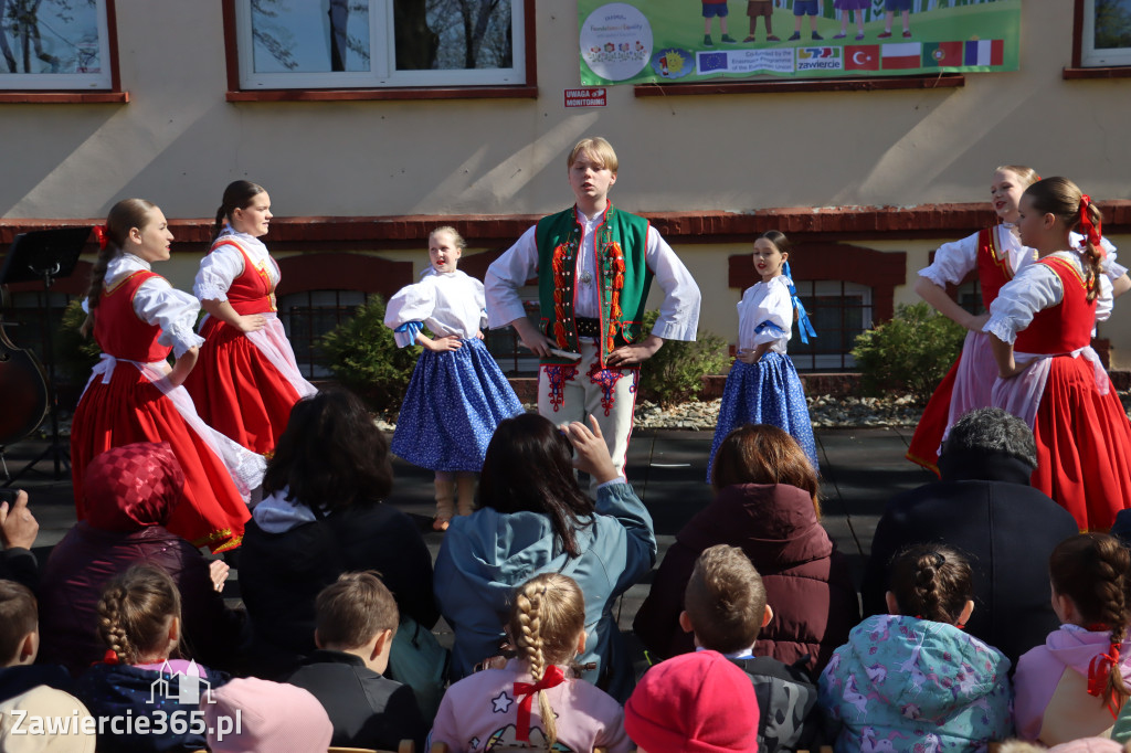 Fotorelacja: Powitanie partnerów projektu Erasmus+ w przedszkolu nr 1 w Zawierciu