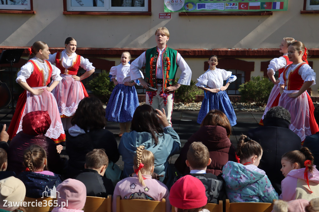 Fotorelacja: Powitanie partnerów projektu Erasmus+ w przedszkolu nr 1 w Zawierciu