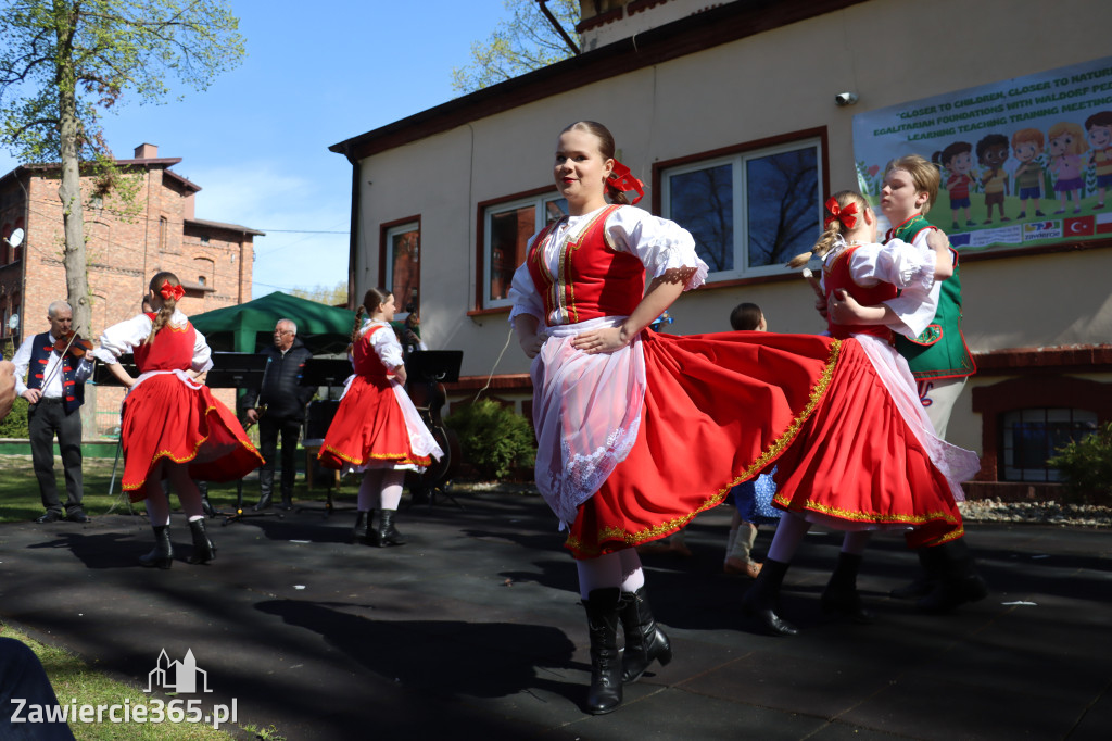 Fotorelacja: Powitanie partnerów projektu Erasmus+ w przedszkolu nr 1 w Zawierciu