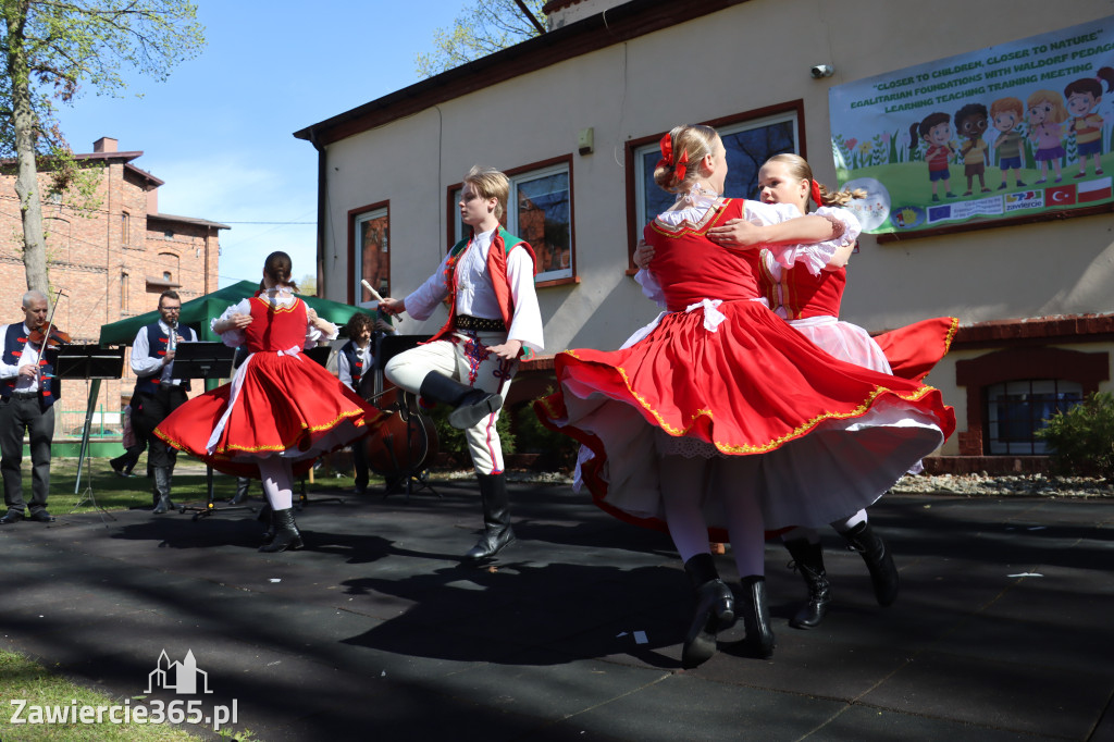 Fotorelacja: Powitanie partnerów projektu Erasmus+ w przedszkolu nr 1 w Zawierciu